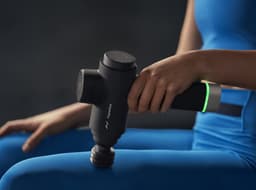 Hyperice Hypervolt 2 Pro Massageapparaat Zwart – Draadloos Percussie Massagepistool – 5 Snelheden – 5 Opzetstukken – Bluetooth App — thumbnail 5