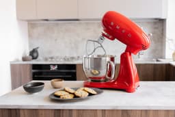SMEG SMF05RDEU Rood — thumbnail 5