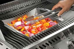 Napoleon PRO RVS grill topper — thumbnail 4