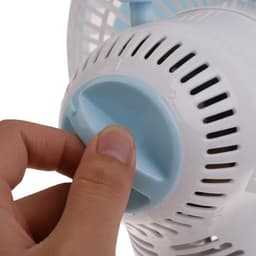 1 Clipventilator - 2 Windsnelheden - 23×33×11 cm - 3 Ventilatorbladen - Voorzien van een veilige clip - 3 meter snoer met afstandsbediening en timer - Geschikt voor bureaus, kantoren, slaapkamers, reizen, buiten en kamperen — thumbnail 5