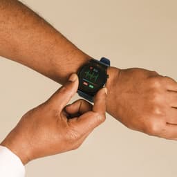 mymonX Smartwatch Heren & Dames - Geschikt voor alle Smartphones - Stappenteller - Gezondheidsrapport - ECG - Bloeddrukmeter - Hartslagmeter - Slaap - Temperatuur - Zwart - 43mm — thumbnail 4