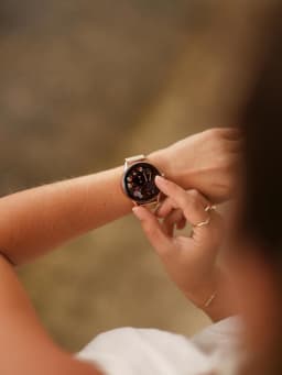 ICE Watch ICE SMART 2.0 - 39mm - Rose Gold / Milanese band — thumbnail 2