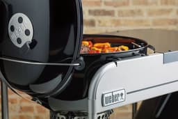Weber Performer Deluxe GBS Barbecue Verrijdbaar Kaphout Zwart, Roestvrijstaal — thumbnail 3