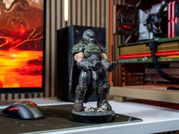Doom - Slayer - figurine standaard voor telefoon | controller | oplaadcase (Cable Guys Original) — thumbnail 5