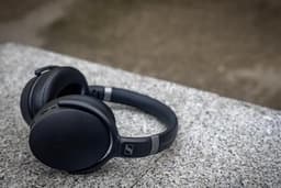 Sennheiser HD 450BT - Draadloze Koptelefoon met Noise Cancelling - Zwart — thumbnail 5