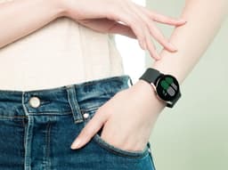 Samsung Galaxy Watch4 Classic - Smartwatch heren en dames - 46mm - Zwart — thumbnail 4