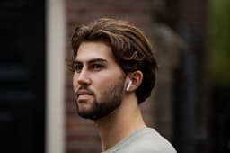 Golden Sound draadloze oordopjes - Bluetooth oordopjes - Draadloze oortjes - Oortjes draadloos - Earpods - Sport oordopjes - Geschikt voor Smartphone & Laptop - Wit — thumbnail 4