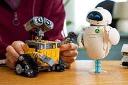 LEGO Disney - WALL-E en EVE Constructiespeelgoed — thumbnail 4