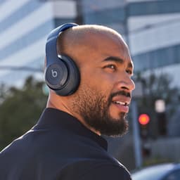 Beats Studio Pro Draadloze Koptelefoon met Noise Cancelling (ANC) - Navy — thumbnail 2