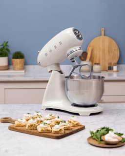 SMEG SMF05CREU Crème — thumbnail 4