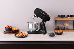 SMEG SMF05BLEU Zwart — thumbnail 5