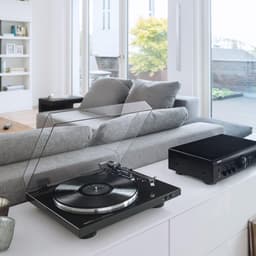 Denon - DP-300F - Volledig Automatische Analoge platenspeler met Geintegreerde Phono Voorversterker, Ultra-Premium geluid, Speed Selector en Riemaandrijving - Zwart — thumbnail 2