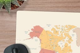 Muismat XXL 120x80 cm - Bureau onderlegger - Bureau mat Wereldkaart - Realistisch - Beige - Bureaumat - Gaming mousepad xl - Bureaulegger groot - Computer deskmat — thumbnail 2