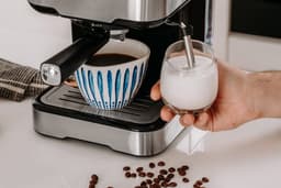 Teesa TSA4010 - Espressomachine AROMA 450, melkopschuimer, 850 Watt — thumbnail 3