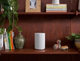 Sonos Era 100 wit smart speaker — thumbnail 3