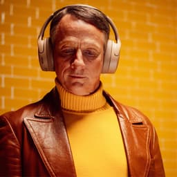 Skullcandy Crusher 720 Draadloze Koptelefoon Over Ear - 65 uur batterij - Voelbare Bas - Bluetooth 5.3 - THX Spatial Audio - Beige — thumbnail 5