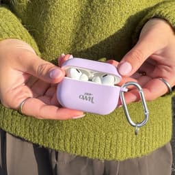 xoxo Wildhearts siliconen hoesje geschikt voor AirPods Pro (2) - Silicone Case (Paars) - Beschermhoes met clip - Optimale bescherming - Paars / Lila — thumbnail 2