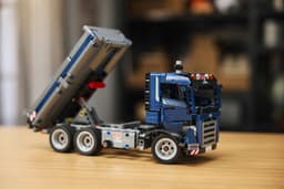 Lego Technic 42203 Vrachtwagen Met Kiepfunctie Bouwstenen — thumbnail 4