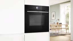 Bosch HMG776KB1 - Serie 8 - Inbouwoven met magnetron - 60 cm x 60 cm - Air Fry-functie: voor perfect en gezond - Eenvoudig te reinigen met pyrolytische zelfreiniging - Home Connecte gefrituurde gerechten — thumbnail 4