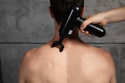 Melissa Massage Pistool - Massage Gun - Oplaadbaar via USB - 4 Massagekoppen inbegrepen - Massagepistool 16770047 - Zwart — thumbnail 3