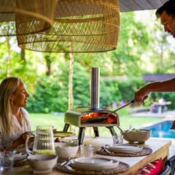LIVIN' Pizzaoven Pellet - Pizzaovens voor buiten - 12" Pizzaoven - Pizza oven buiten - Pellet Pizza oven - Pizzaoven voor buiten - Pizza Oven Houtgestookte - Pizza Oven Tuin - Inclusief Thermometer - Draagbaar - 55*36*27 CM - RVS - Zwart — thumbnail 3