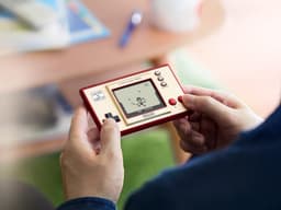 Nintendo Game & Watch - Super Mario Bros. — thumbnail 4