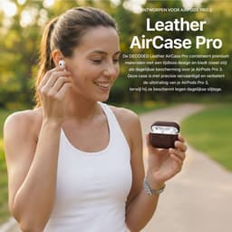 DECODED Leren Hoesje voor AirPods Pro 3 - Airpods Pro 3 Case - Premium ECCO-leer - Geschikt voor Magsafe - Draadloos Oplaadbaar - Indicatie Lampje - Krasbestendig - Burgundy Rood — thumbnail 4