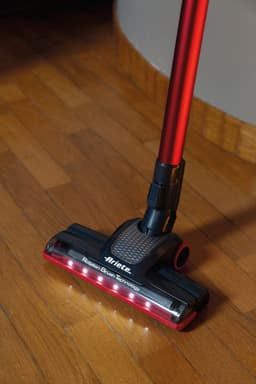 Ariete 2358/00 2-in-1-steelstofzuiger AC Droog HEPA Zakloos 0,5 l 600 W Rood — thumbnail 3