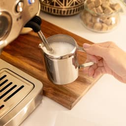 Cecotec Espressomaschine Barista Power Espresso 20 Barista Mini, 1465 W, 20 Bar, Manometer und Thermoblock, Schwenkbarer Dampfauslass und Doppelauslaufarm, 1,8 Liter Fassungsvermögen — thumbnail 4