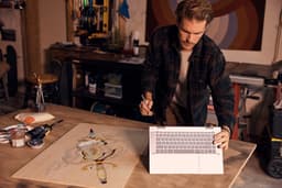 HP ENVY x360 15-fe0953nd Intel® Core™ i5 i5-1335U Hybride (2-in-1) 39,6 cm (15.6") Touchscreen Full HD 16 GB LPDDR5-SDRAM 512 GB SSD Wi-Fi 6E (802.11ax) Windows 11 Home Zilver — thumbnail 4