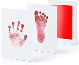 New Age Devi - Baby hand- en voetafdruk fotokaartje - Het perfecte cadeau voor elke ouder - Een uniek alternatief voor gipsafdrukken - Gemakkelijk schoon te maken - Met prachtige rode inkt — thumbnail 1