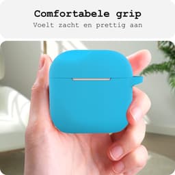 Case - Geschikt voor Apple AirPods 4 / 5 - Siliconen Hoes met Clip - Silicone Hoesje Cover - Lichtblauw — thumbnail 4