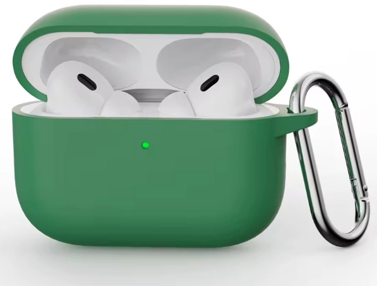 Hoesje Geschikt voor AirPods Pro 3 - Groen - Casemania Liquid Siliconen Bescherm Hoes met Bevestigingslus & Karambijnhaak — afbeelding 1