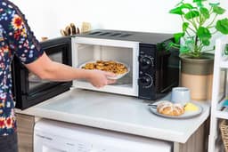 Magnetron 17L - Compacte oven - Snel maaltijden opwarmen - Unieke dubbele afwerking - 355 x 452 x 262 cm — thumbnail 5