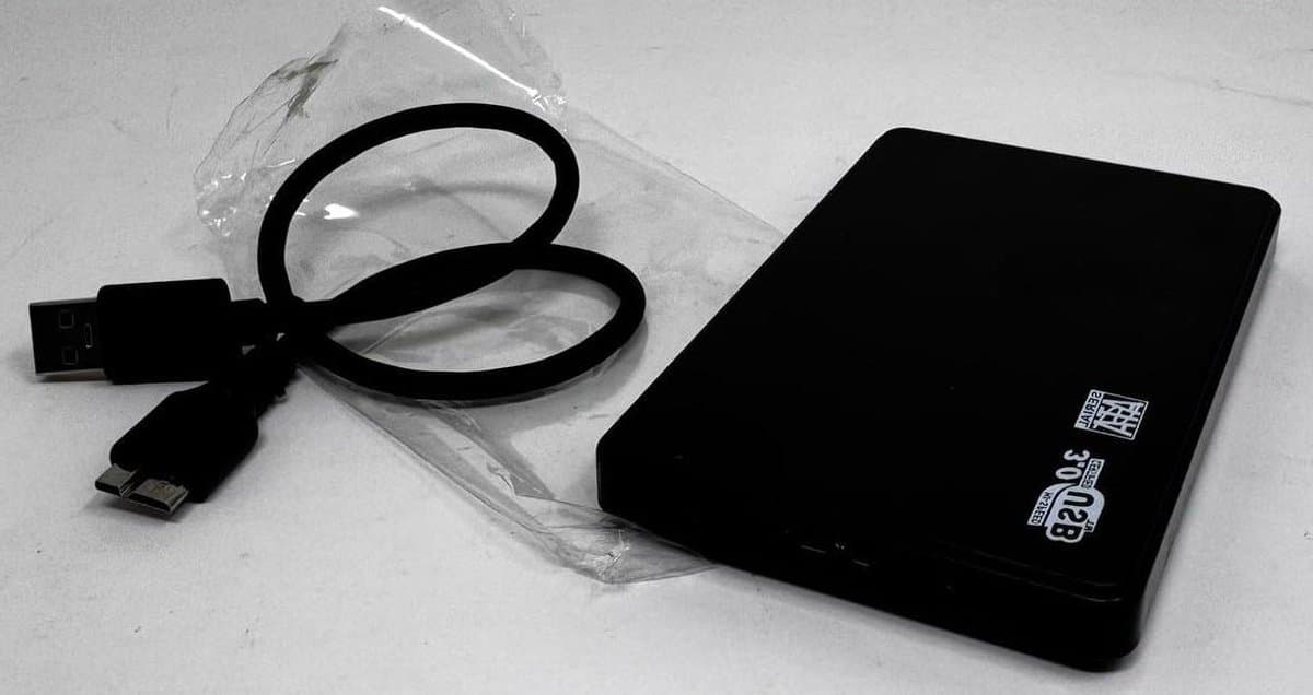 Externe harde schijf - Draagbaar geheugen - Bestanden opslaan - Gereviseerd product - 1 TB - Diverse kleuren — afbeelding 1