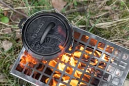 Petromax - Dutch Oven 0,56L/ft 0.5 - met pootjes — thumbnail 5