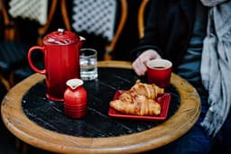 Le Creuset Cafetiere - Kersenrood - 1 liter — thumbnail 4