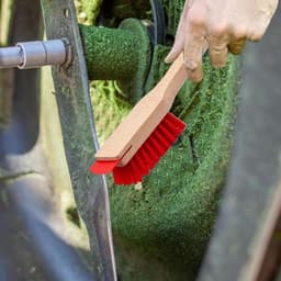 Maaidek Schraper - Grasmaaier Borstel - Tuinonderhoud - Gebogen Schraper - 40.5 cm - Hout — thumbnail 2