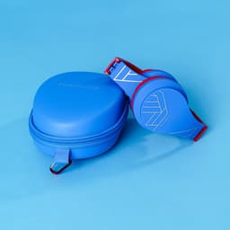 PowerLocus P1 Kids Kinder Koptelefoon Draadloos - Koptelefoon voor kinderen - Veilig volume van 85 dB - Bluetooth Hoofdtelefoon - Met microfoon - incl. Premium Case - Blauw/Rood — thumbnail 5
