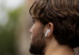 Golden Sound draadloze oordopjes - Bluetooth oordopjes - Draadloze oortjes - Oortjes draadloos - Earpods - Sport oordopjes - Geschikt voor Smartphone & Laptop - Wit — thumbnail 5