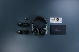 RAZER Kraken V4 RZ04-05170100-R3M1 Over-ear Draadloze gaming-headset Zwart — thumbnail 5