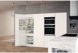 Whirlpool WHC18 T323 Ingebouwd 250 l — thumbnail 4