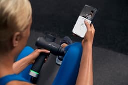 Hyperice Hypervolt 2 Pro Massageapparaat Zwart – Draadloos Percussie Massagepistool – 5 Snelheden – 5 Opzetstukken – Bluetooth App — thumbnail 3