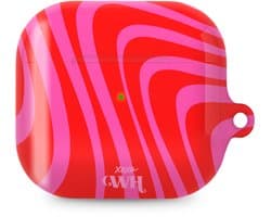 xoxo Wildhearts hoesje geschikt voor AirPods 4 - Berry Much - Ook als telefoonhoesje verkrijgbaar - schokbestendige case - koptelefoonhoesje - Glimmende afwerking - Beschermhoes met golvende print - golven - Rood - Roze