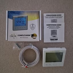 Programmeerbare Digitale Wifi Thermostaat voor Radiator- en Vloerverwarming met Vloersensor — thumbnail 1