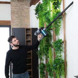 StayPowered SteelStofzuiger - Krachtig & Lichtgewicht Ontwerp - Draaibare Kop - Zakloze Cycloontechnologie - Efficiënt HEPA-Filter - 4,5 m Kabellengte - Handstofzuiger & Steelstofzuiger in Eén - Zwart/Grijs - Levering Sneller dan Aangegeven! — thumbnail 3