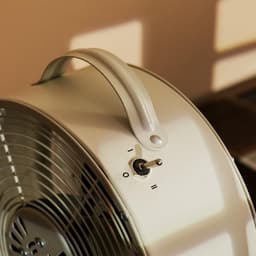 Tafelventilator 20,3 cm Retro met 2 Snelheden – 25W – Stabiele Basis – Beige — thumbnail 3