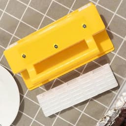 Satéprikker Machine - Kebab Maker Mal - Vlees Vormen - Gestroomlijnd Proces - 19.5x4.5x10.5cm - Geel — thumbnail 3