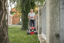 Grasmaaier benzine zelfrijdend - Grasmaaier benzine zelftrekkend - ‎88 x 59 x 59 cm - 33,4 kg - Antraciet — thumbnail 4