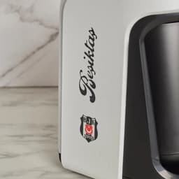 Karaca x Beşiktaş Gelicentieerde Hatır Hüps Turkse Koffiemachine met Melkfunctie en Clublied — thumbnail 4